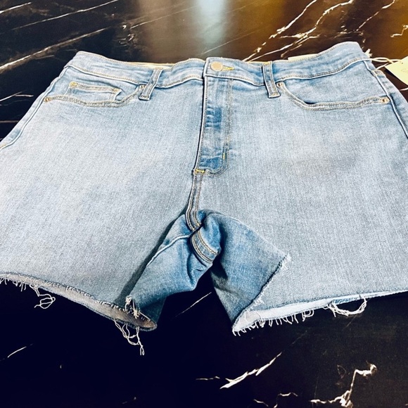 Universal Thread denim shorts - Picture 14 of 15